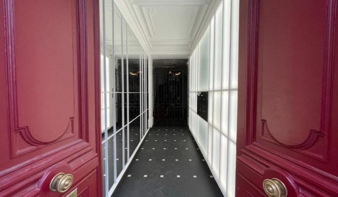 RESIDENCES HARCOURT - Ile Saint Louis - PARIS