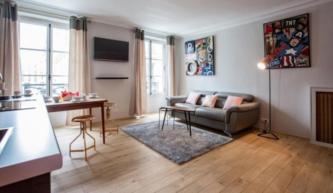 Spacious and Charming 2 Bedroom flat à Madeleine
