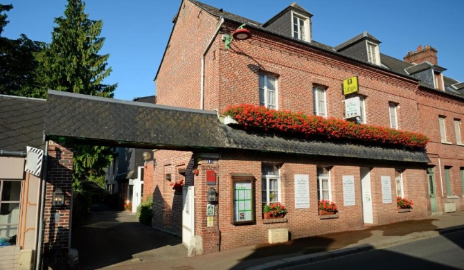 Logis Hôtel Restaurant La Paix