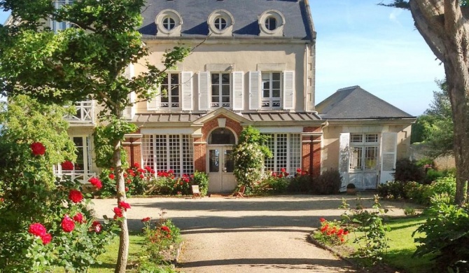 Maison de 8 chambres a Grandcamp Maisy a 100 m de la plage avec vue sur la mer jardin et wifi