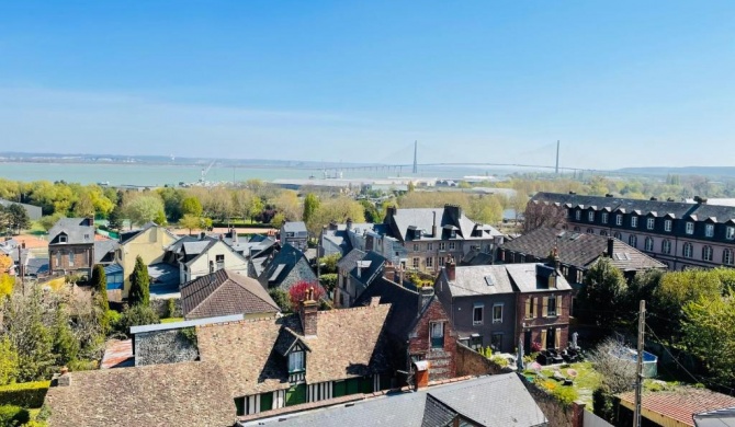 Vue Panoramique sur la Baie de Seine Parking