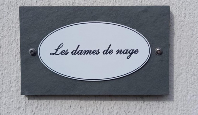 Les dames de nage